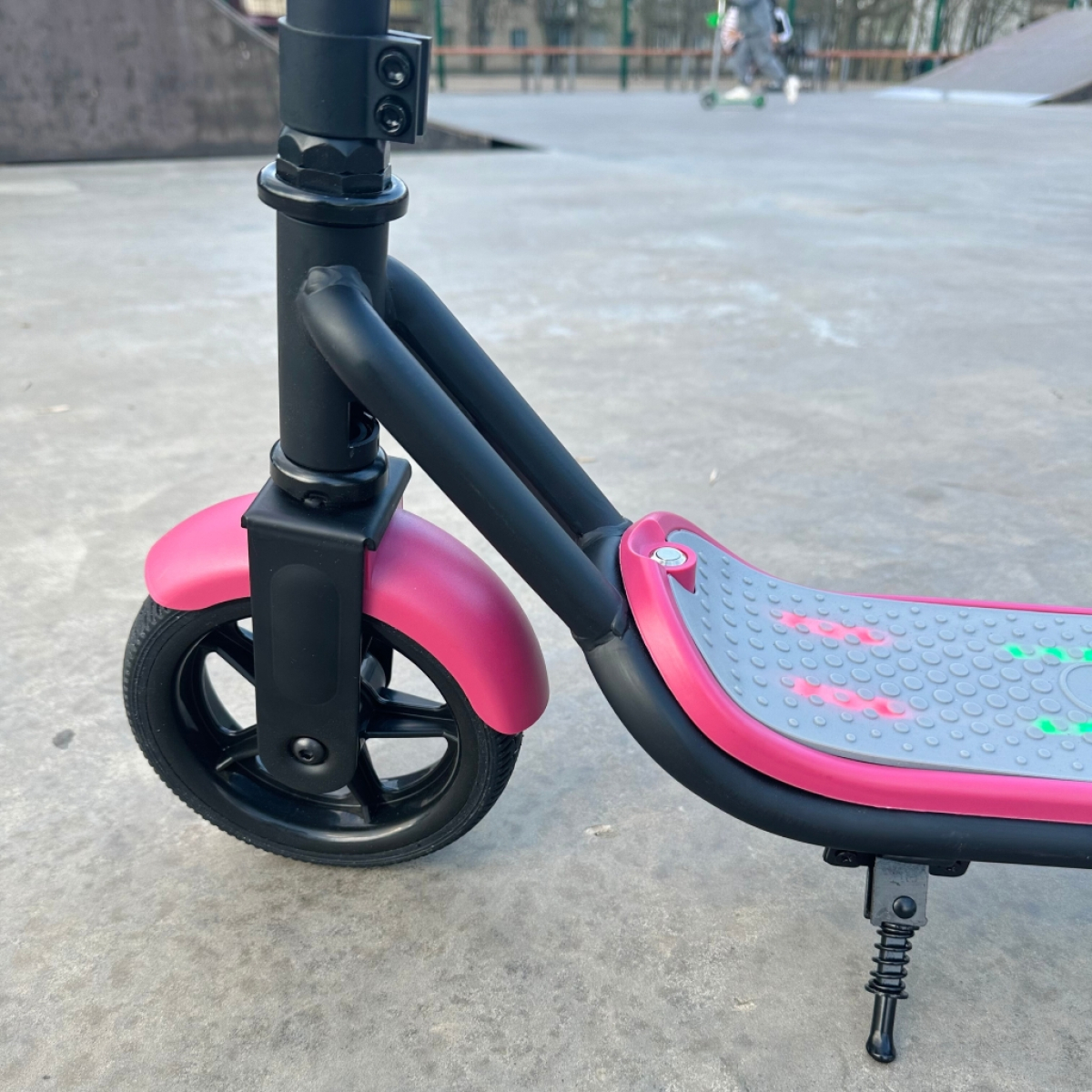 НОВИНКА! Дитячий електросамокат GIANT Kids ES1 Firefly Рожевий, Фото - 3