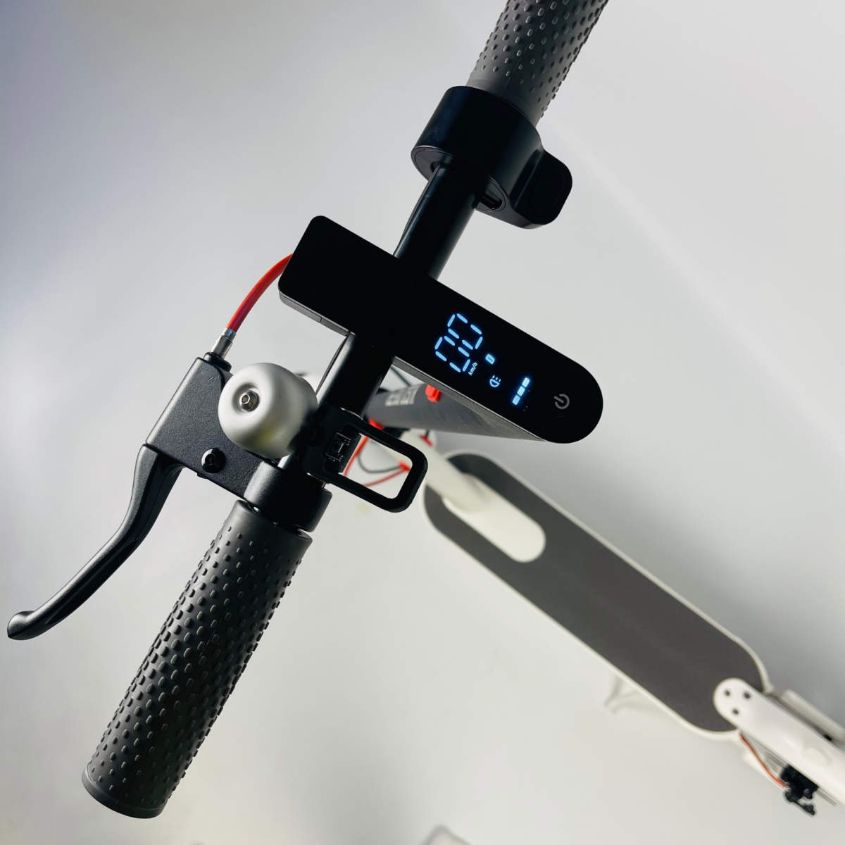 Электросамокат Kugoo M365 PRO Белый (до 25 км/час), Фото - 1